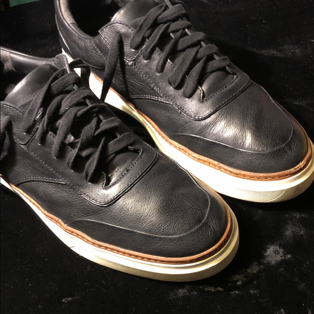 Allen Edmonds MENS leather sneakers 12D